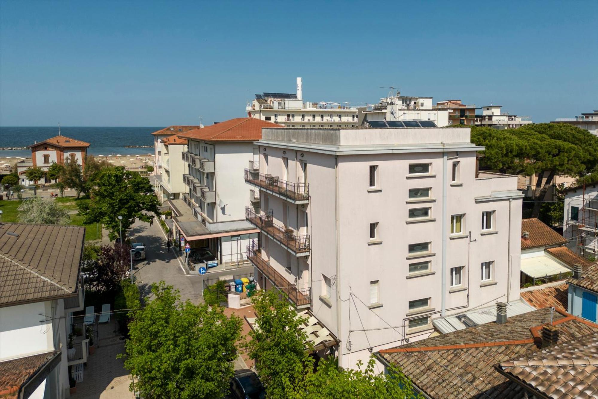Residence Tre Trilo&Suites Rímini Exterior foto